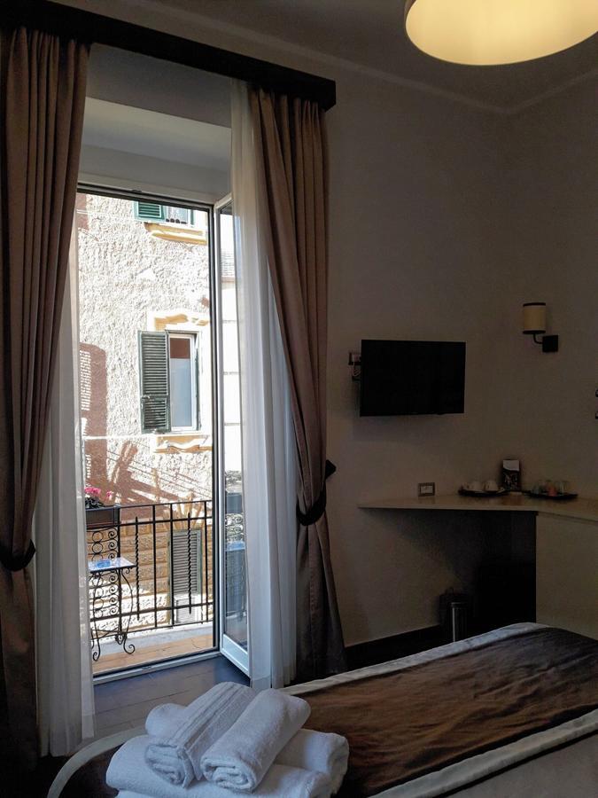 Отель San Pietro Leisure And Luxury Рим Экстерьер фото