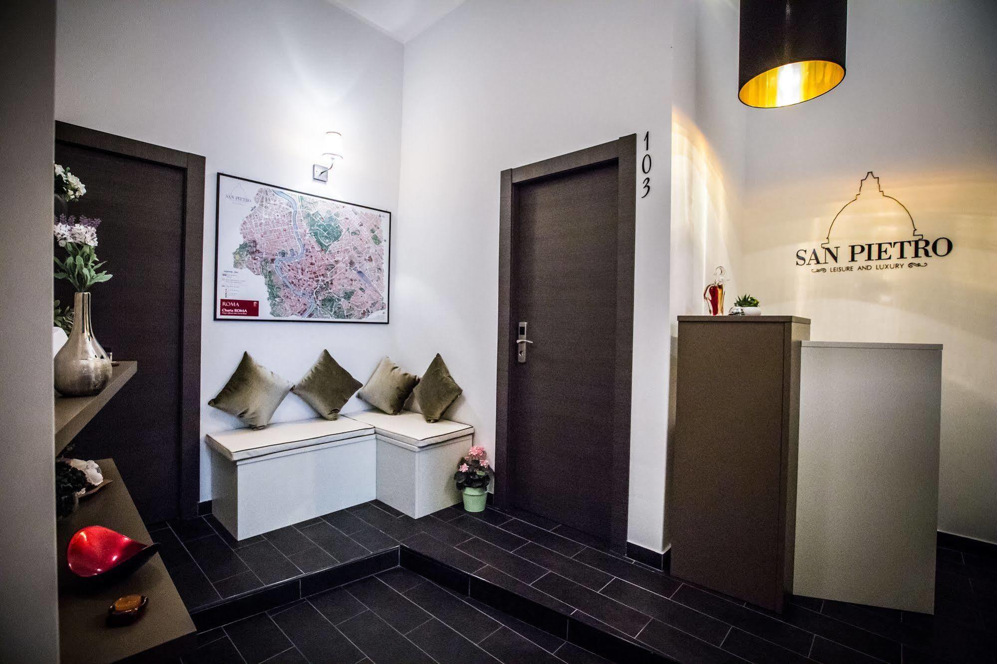 Отель San Pietro Leisure And Luxury Рим Экстерьер фото