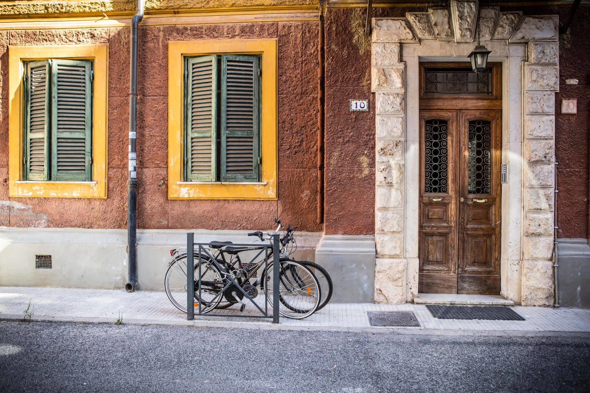 Отель San Pietro Leisure And Luxury Рим Экстерьер фото