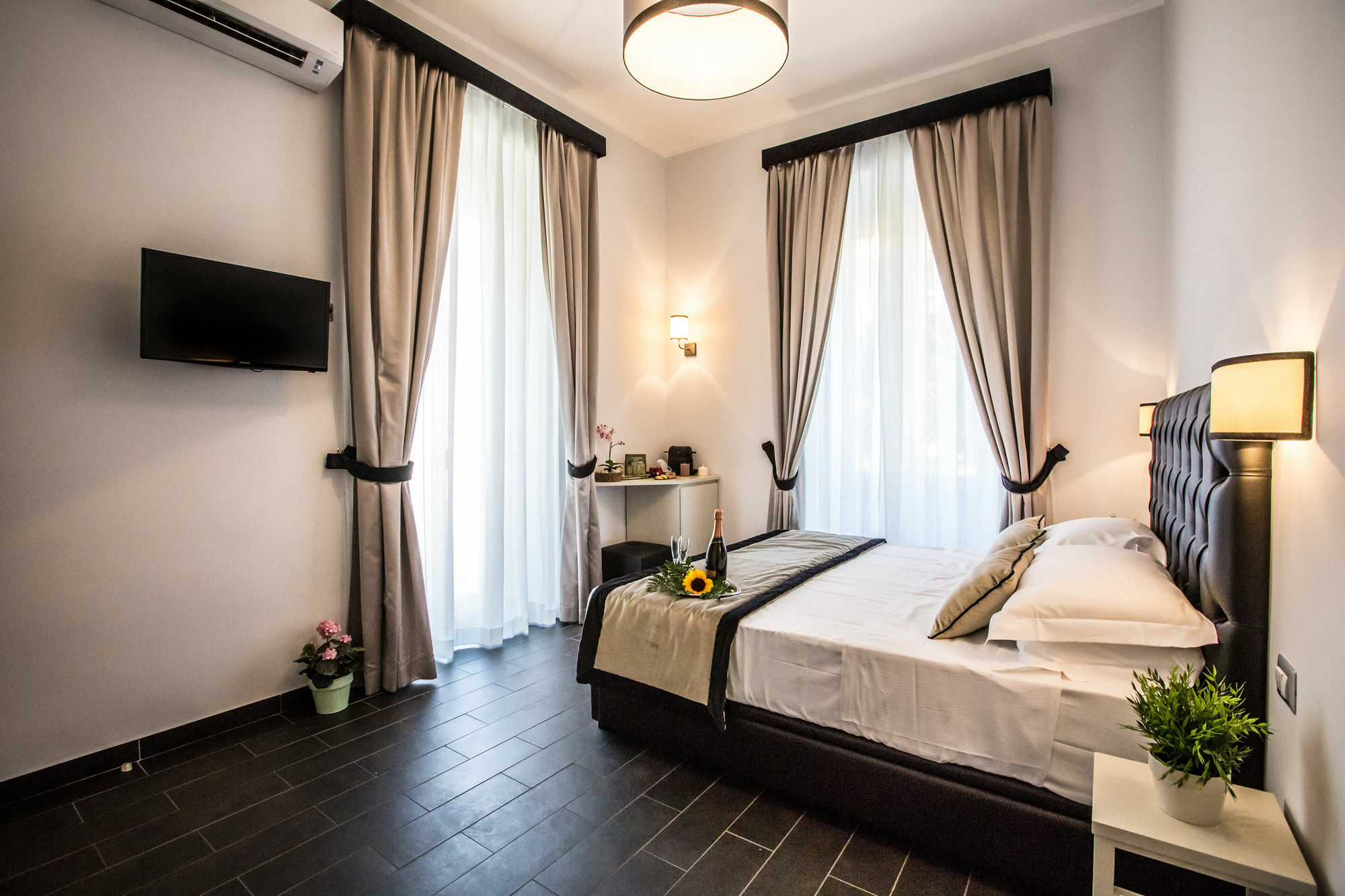 Отель San Pietro Leisure And Luxury Рим Экстерьер фото